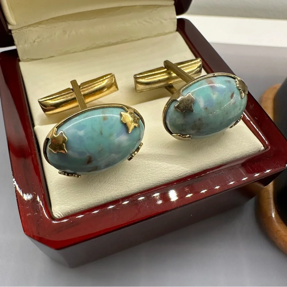 Vintage Blue and Gold Tone Cufflinks and Tie Bar